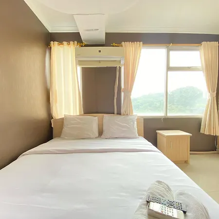 Spacious And Serene Studio Room Apartment At Jarrdin Cihampelas By Travelio